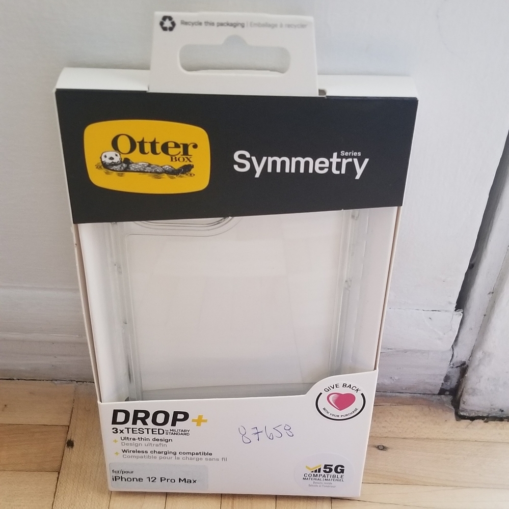 BNIB OtterBox 12 & 13 Pro & Pro Max Case